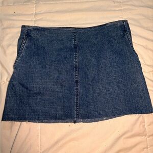 VINTAGE DENIM MINI SKIRT 🥹
